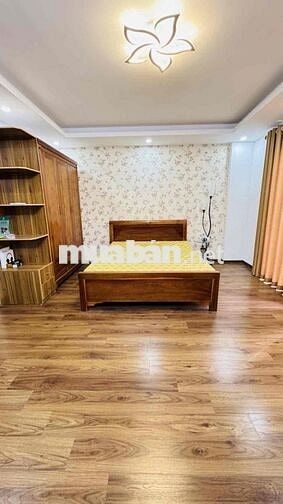 Nguyễn Ngọc Nại Thanh Xuân oto đỗ cửa 3 bước ra oto tránh mặt tiền 4m
