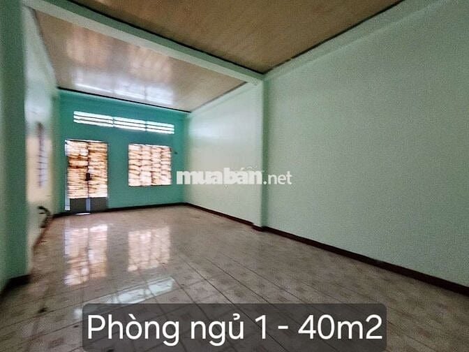 Cho thuê nhà mặt tiền QL1A, gần bến xe Lam Hồng