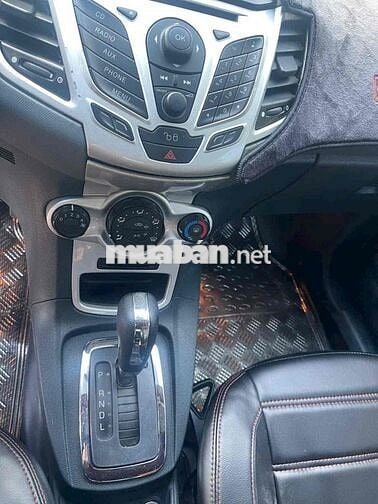 Ford Fiesta 2013 1.6 AT Hatchback - 108000 km