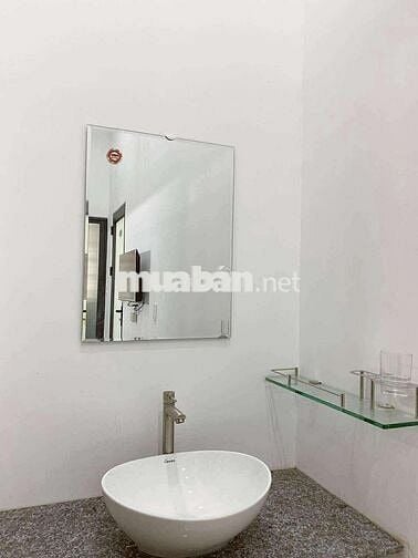 👉Cho thuê nhà đẹp 3 tầng mặt tiền đường lớn Nguyễn 2