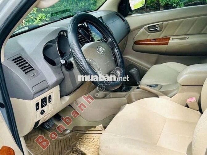 Toyota Fortuner 2.7V 4x4 AT 2009 siêu đẹp