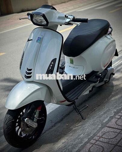 Vespa Sptint 125 Mới 98% như xe hãng
