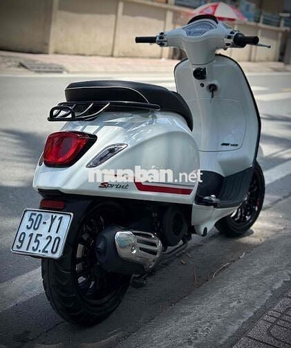 Vespa Sptint 125 Mới 98% như xe hãng