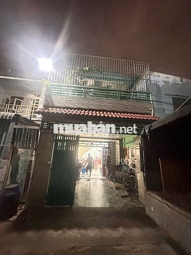 Cho thuê nhà lầu trệt sân oto 90m2 gần ngã ba ông xã Dĩ An