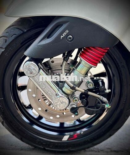 Vespa Sptint 125 Mới 98% như xe hãng