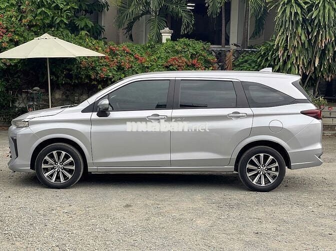 Toyota Avanza Premio 2023 CVT - 83000 km