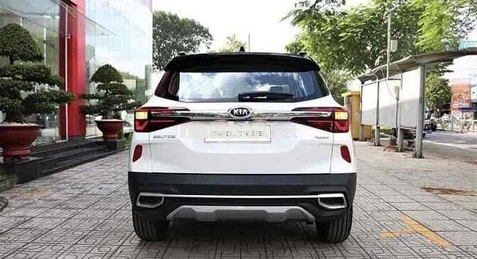 Kia Seltos 2022 1.6 AT Luxury  - 25000 km