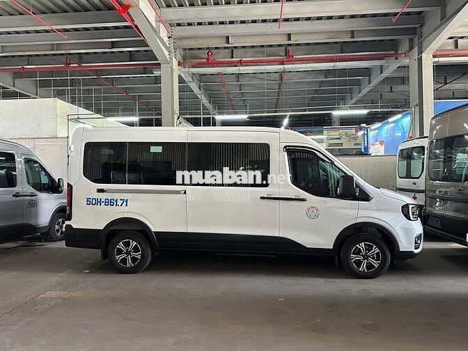 Ford Transit 2025 lướt 3500, hỗ trợ vay Ngân Hàng