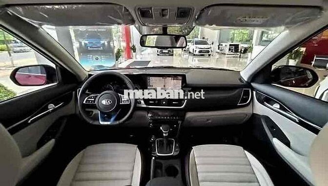 Kia Seltos 2022 1.6 AT Luxury  - 25000 km