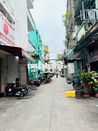 Nhà đẹp 3 lầu Lê Hồng Phong & 3 Tháng 2