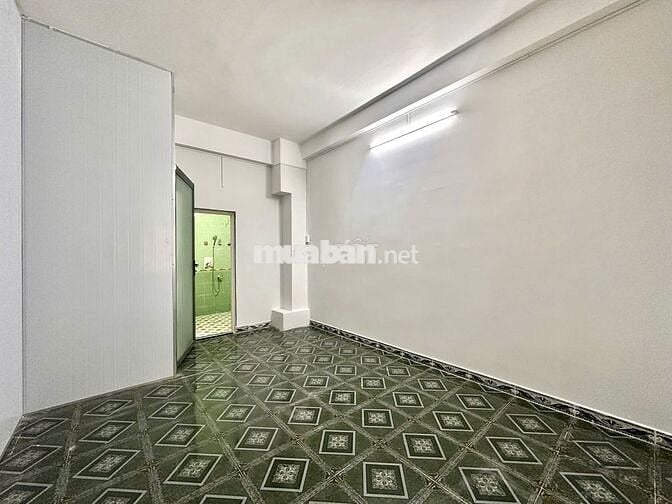 Phòng trọ 25m2 chỉ tính điện nước ngay Bến xe quận 8