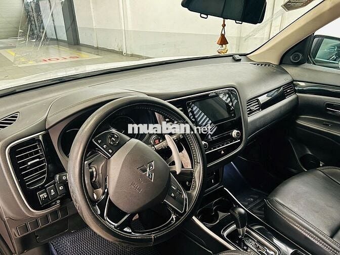Bán Outlander CVT sx 2021 odo 68,000km. Giảm mạnh