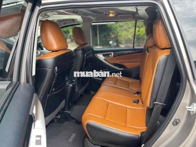 Toyota Innova 2019 2.0G - 60765 km