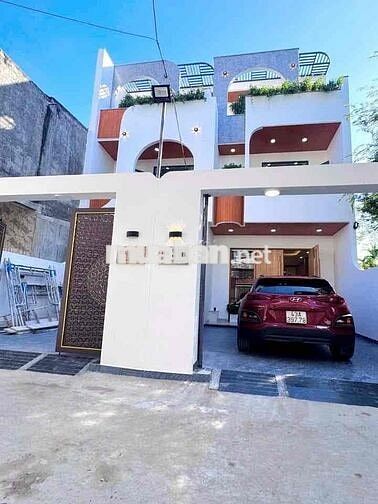 Chào bán 2 căn nhà 3 tầng oto ngủ trong sân kiệt 457 Tôn Đức Thắng