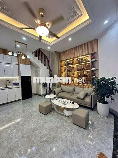 Nguyễn Đức Cảnh -50m, Nhà đẹp , ngõ thoáng , Lô góc, ô tô đỗ cửa