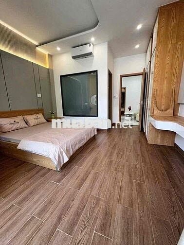 Chào bán 2 căn nhà 3 tầng oto ngủ trong sân kiệt 457 Tôn Đức Thắng