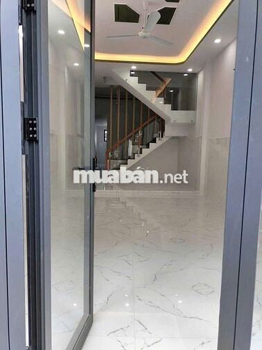 Nhà 1 trệt 1 lầu có 4pn Hồ Văn Long BHH B bình tân