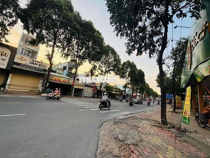 CHo THUÊ NHÀ MẶT TIỀN HAI BÀ TRƯNG giao NGUYỄN HỮU CẢNH