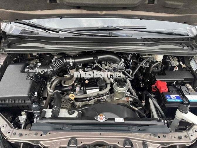 Toyota Innova 2019 2.0G - 60765 km
