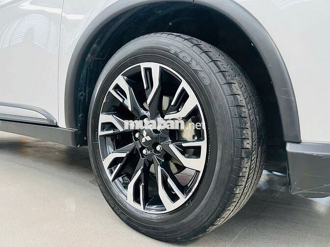 Bán Outlander CVT sx 2021 odo 68,000km. Giảm mạnh