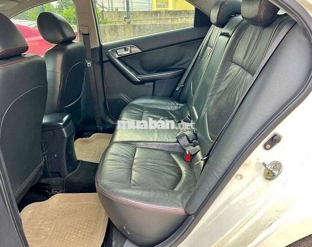 KIA FORTE 2013 S 1.6 AT - 103000 km