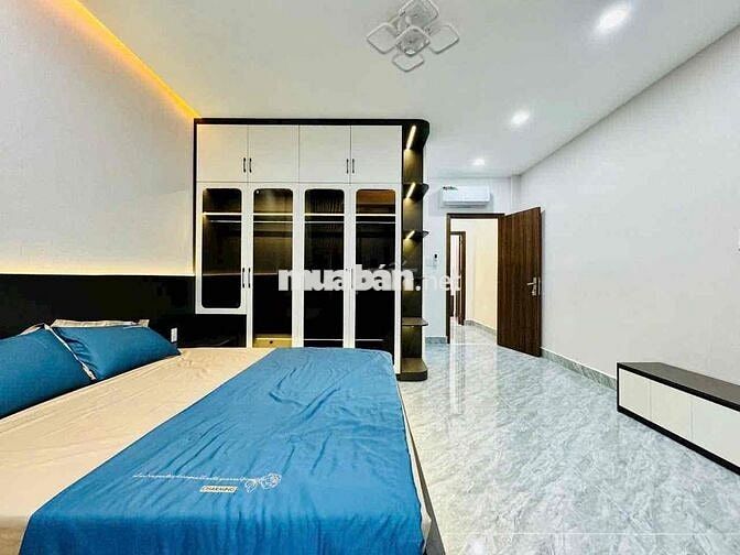 Nhà đẹp cần ra đi gấp tại thị trấn Đức Hoà , ngay ĐH Tân Tạo