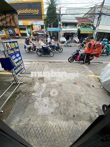 Cho thuê mặt bằng kinh doanh đồ ăn + nước uống