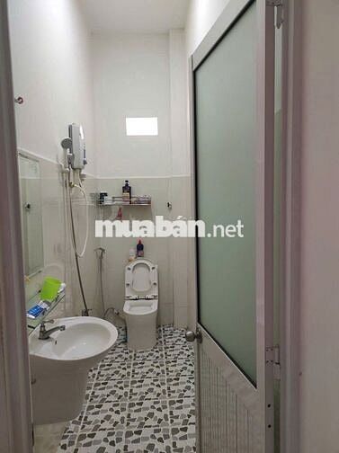 NHÀ MẶT TIỀN KINH DOANH SẦM UẤT THỦ ĐỨC GIẢ CHỈ HƠN HẺM MỘT CHÚT