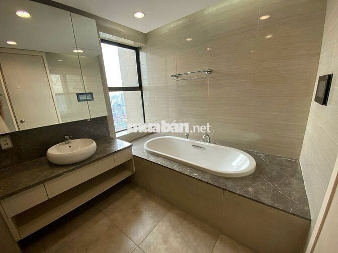 Dolphin - Trần Bình 198m2 3PN,1phụ full đồ đẹp có slot ôtô giá 22tr/th