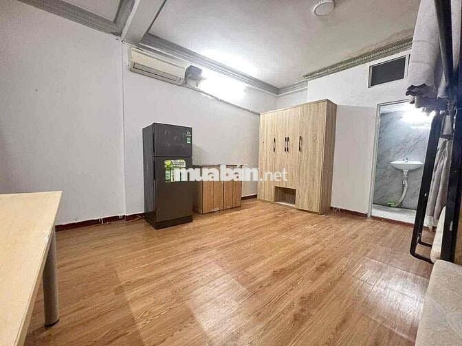 Phòng trọ tân sinh viên Quận 10_ Gần ĐH Huflit