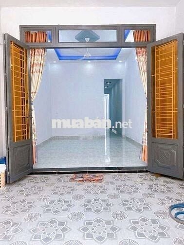 Cho thuê nhà sân oto gần chợ thông dụng dĩ an Bình Dương