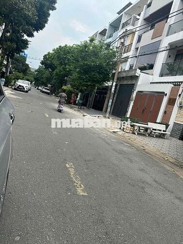 Cho thuê nhà mặt tiền kinh doanh khu Tên Lửa