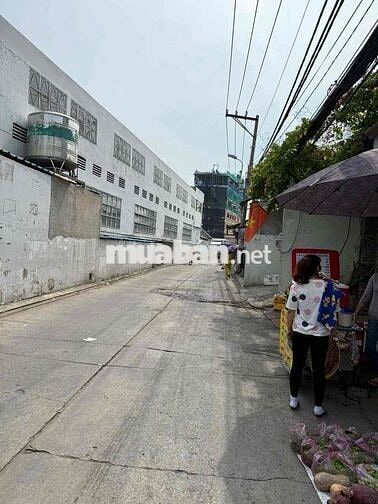 kho cho thuê hồ Ngọc lãm an lạc bình Tân DT500m giá 25tr