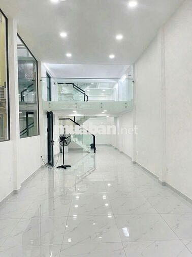 DEAL HỜI GIÁ TỐT NHÀ MỚI XÂY - Cộng Hoà, P4,TB - Trệt 3 lầu DTSS350m2