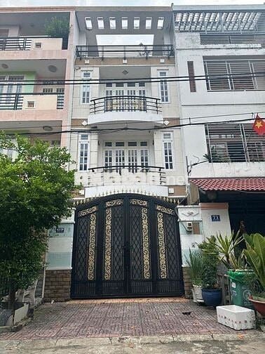 Cho thuê nhà mặt tiền kinh doanh khu Tên Lửa