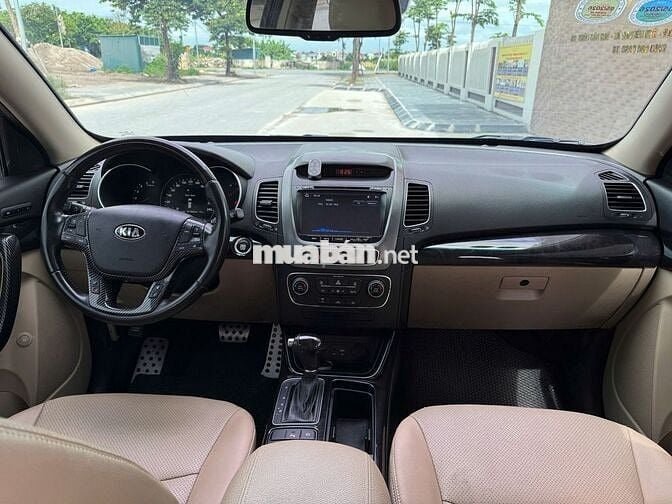 Kia Sorento 2017 2WD 2.2 DATH - 900000 km