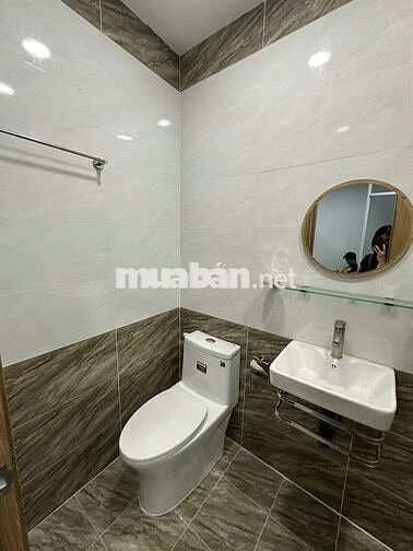 Căn hộ dịch vụ 30m2 full nội thất đường Hoàng Sa Tân Bình