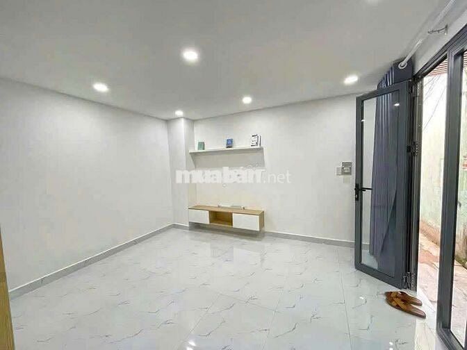 Nhà shr hoàn công Trần Xuân Soạn Tân Hưng Quận 7 ngân hàng hỗ trợ