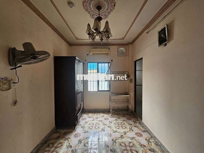 PHÒNG TRỌ GIÁ RẺ -  THANG MÁY NGAY VÒNG XOAY LÊ ĐẠI HÀNH