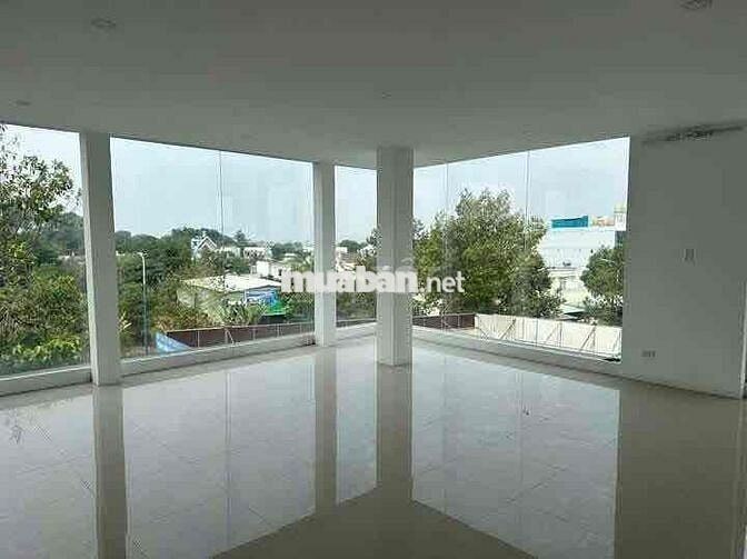 CHO THUÊ TOÀ NHÀ 1 HẦM 1 TẦNG TRỆT 3 LẦU ngay bệnh Viện 1500 giường