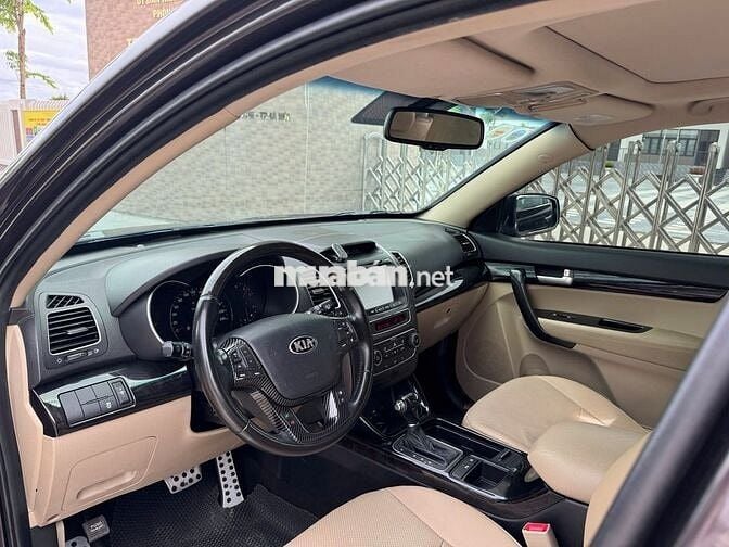 Kia Sorento 2017 2WD 2.2 DATH - 900000 km