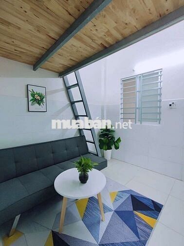 Có Máy Lạnh Đối Diện Etown Cộng Hòa Giá Chỉ 4 củ 5
