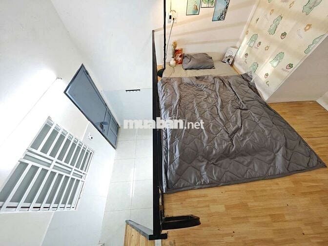 Có Máy Lạnh Đối Diện Etown Cộng Hòa Giá Chỉ 4 củ 5