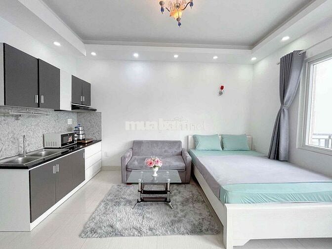 HOT! Căn hộ BAN CÔNG gần ĐH Sư Phạm Q.3 có THANG MÁY - BẢO VỆ -AN NINH