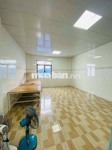 BÁN NHÀ 
TRỆT 3 LẦU VỊ TRÍ ĐẸP "KỀ GÓC VÀ CÓ HẺM HÔNG 2M, HẺM SAU 2M"