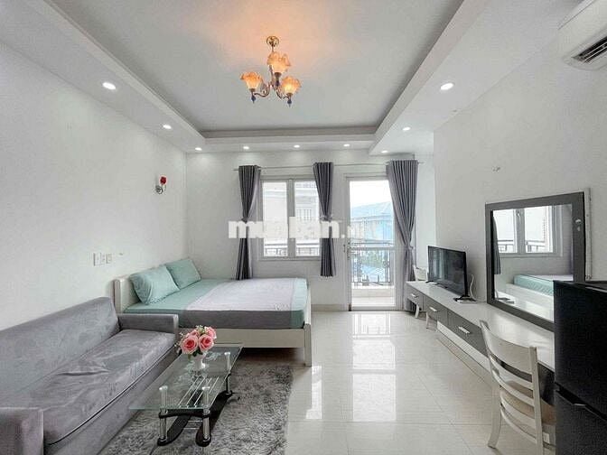 HOT! Căn hộ BAN CÔNG gần ĐH Sư Phạm Q.3 có THANG MÁY - BẢO VỆ -AN NINH