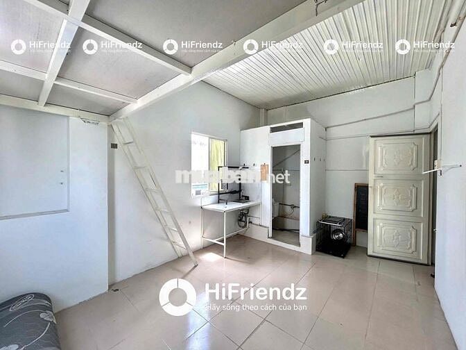 Phòng trọ sinh viên giá rẻ_cửa sổ trời ngay Vòng xoay Phú Lâm