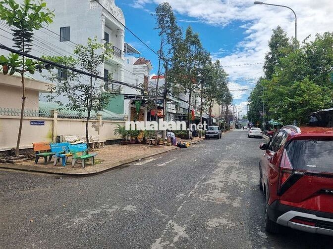NHÀ 3 LẦU - TRỤC CHÍNH, KDC HÀNG BÀNG