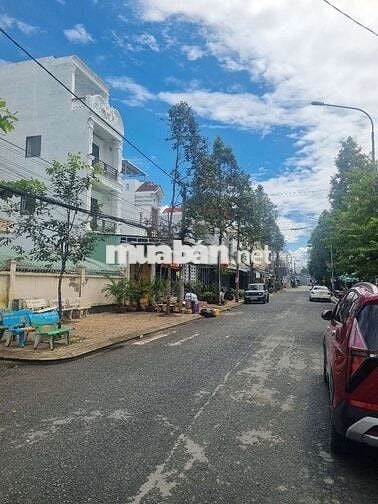NHÀ 3 LẦU - TRỤC CHÍNH, KDC HÀNG BÀNG