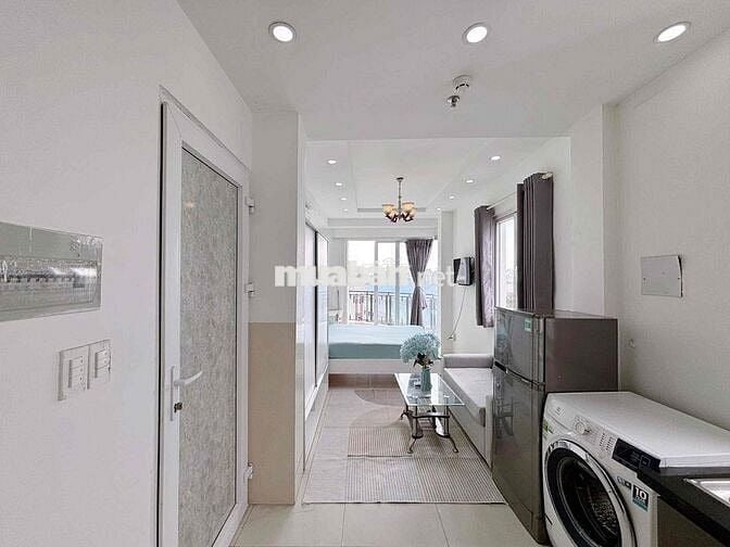 Ở ngay! Căn hộ BAN CÔNG gần cầu Lê Văn Sỹ Q.3 có THANG MÁY - BẢO VỆ